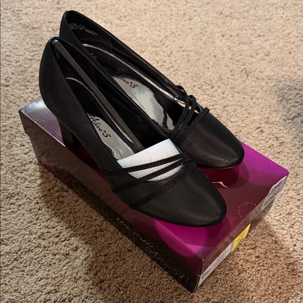Easy Street Christiny Black/sparkly pumps